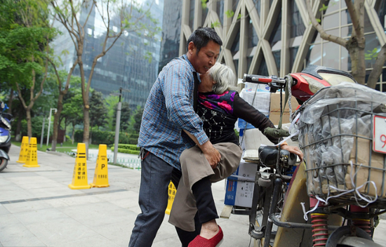 ��92��ĸ���ϰ�   ���Ż��ǣ����ĸ