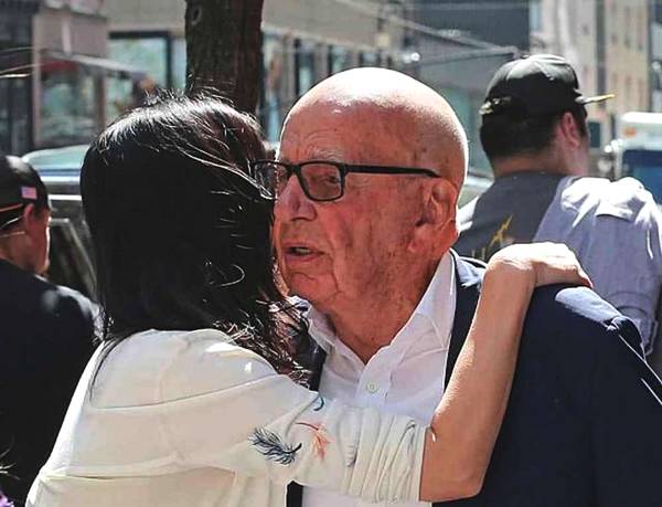 ���ĵ�ĸŮ����ǰ��   Ĭ��˱�������Ҹ�