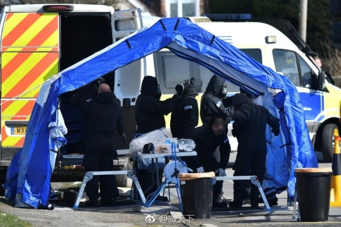 ���ͬʱ�����������˹�⽻��   ������λ�Ӧ��