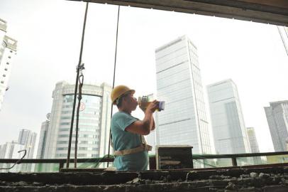 中暑算工伤吗?高温作业注意事项