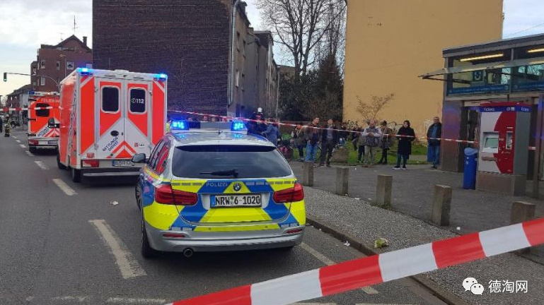 �¹������г���ײ  ����22������